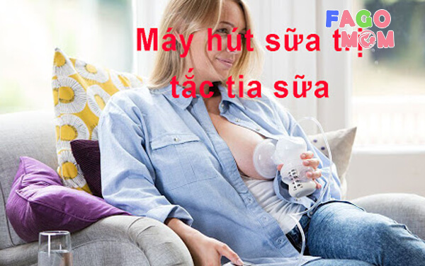 Chữa tắc tia sữa bằng máy hút sữa